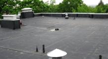 Flat roof for a private house: is it worth it or not?