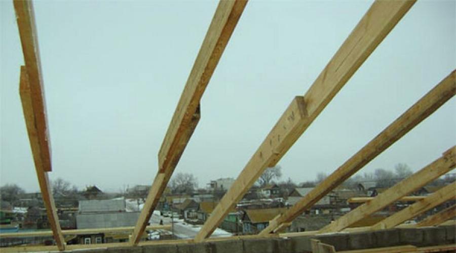 Mga pamamaraan para sa pag-splicing ng mga rafters kasama ang haba