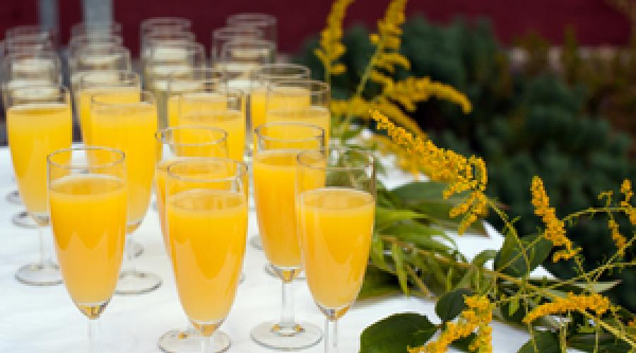Jak zrobić koktajl Mimosa z sokiem pomarańczowym i szampanem.  Przepisy na koktajl mimozy Proces przygotowywania koktajlu mimozy