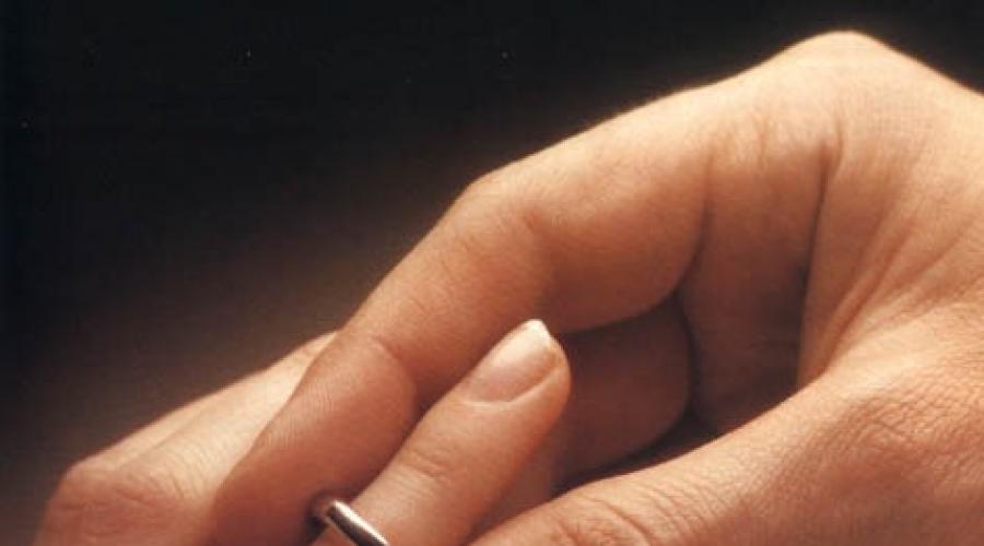 Šta znači vidjeti vjenčani prsten u snu.  Šta znači kupiti burme u snu?  Vjenčani prsten - opća interpretacija