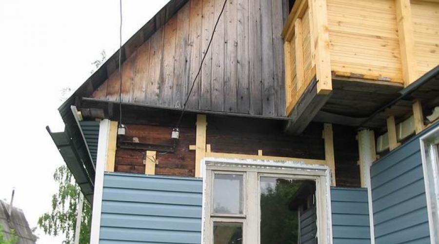 Pokrivanje drvene kuće metalnim oblogama.  Pokrivanje fasade s metalnim oblogama pružit će pouzdanu zaštitu zgrade.  Izračunavamo koliko ćemo površine kuće pokriti