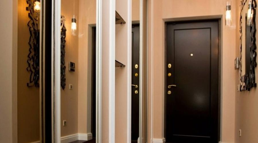 Les vieilles portes ont l'air neuves !  Comment peaufiner l'embrasure de la porte d'entrée - conseils d'un professionnel Réfection de la porte d'entrée