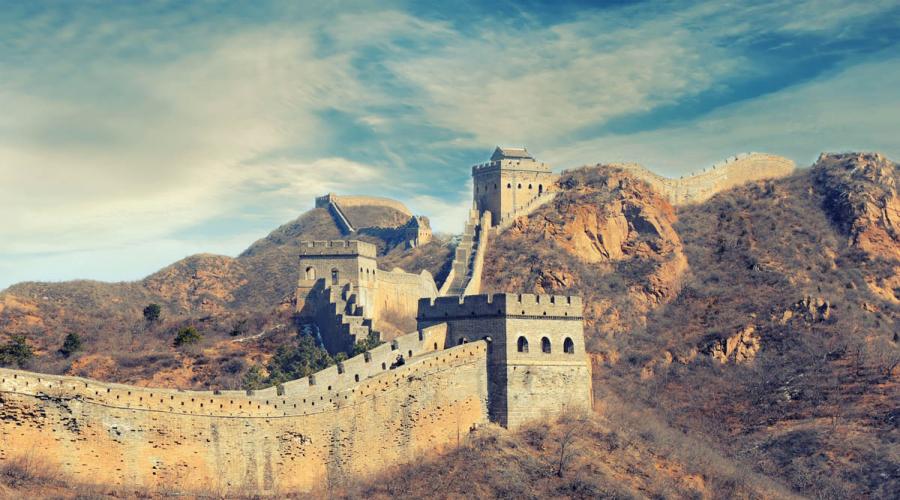 История строения китайской стены. Когда, кем и для чего была построена Великая китайская стена? История строительства Великой Китайской стены