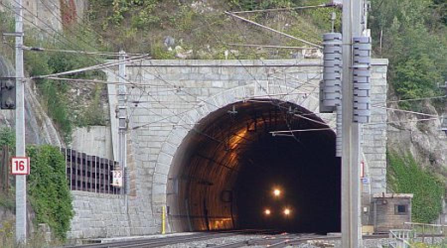 Le plus long tunnel sous la rivière.  Le plus long tunnel du monde a ouvert ses portes en Suisse.  Tunnel Severomuysky.  Russie
